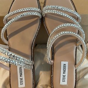 Steve Madden Starie Rhinestone Embellished Sandals size 8.0